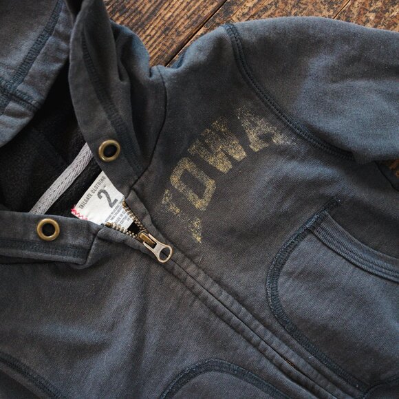 Charcoal Iowa Hawkeyes Zipper Hoodie: 2T - Picture 4 of 6